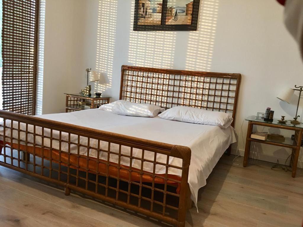 Rahoni Park & Suites Dhërmi Eksteriør billede