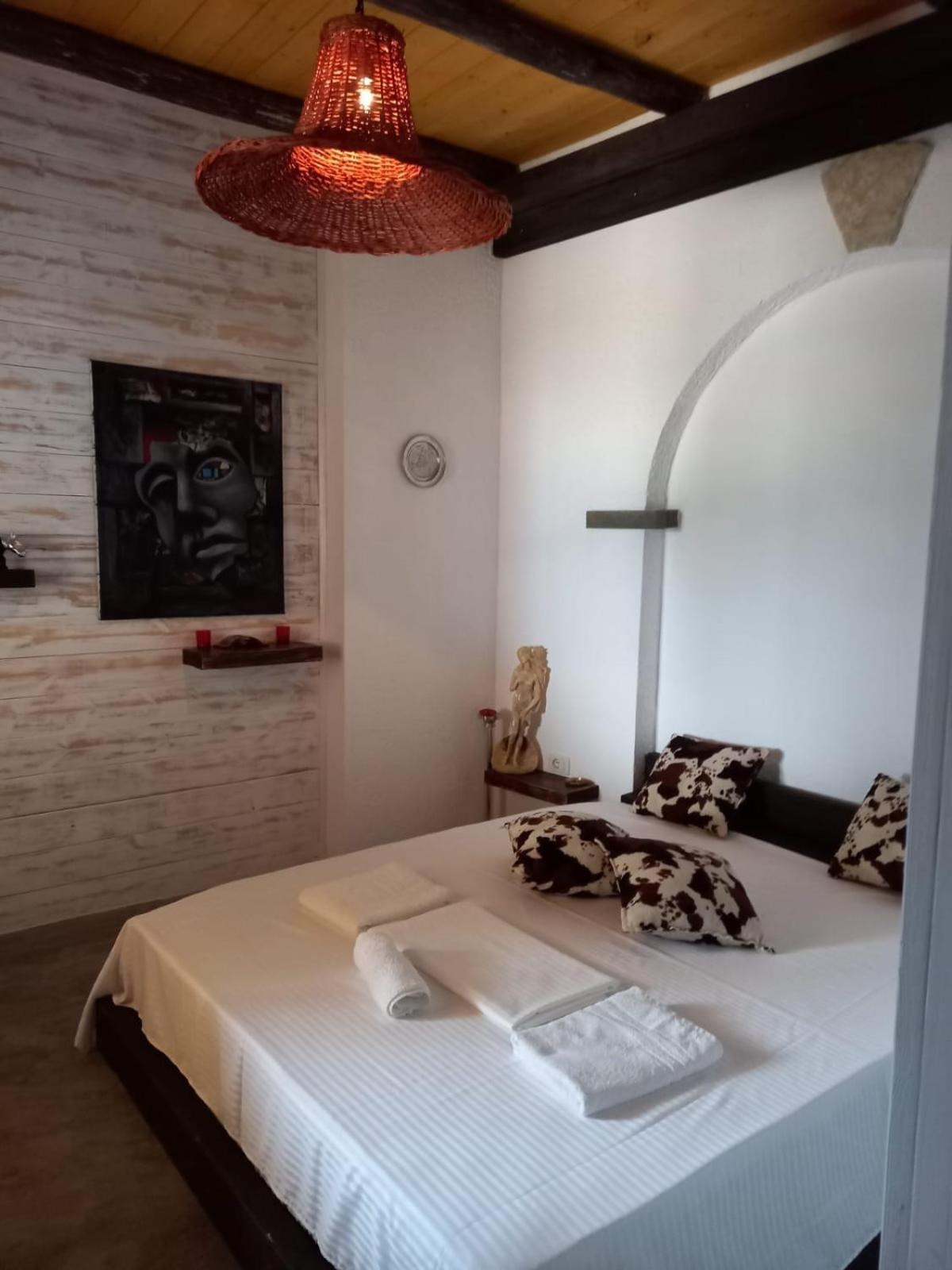 Rahoni Park & Suites Dhërmi Eksteriør billede