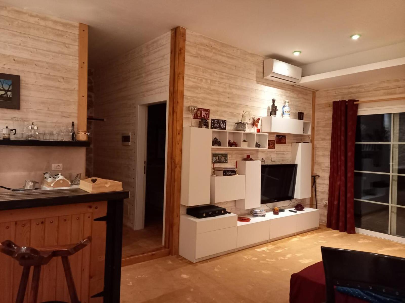 Rahoni Park & Suites Dhërmi Eksteriør billede